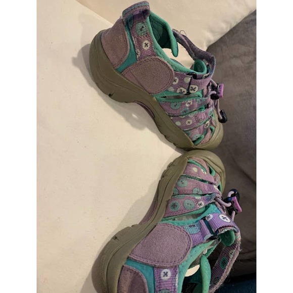 Girls Keen Waterproof Sandals. size 13 - Picture 4 of 5